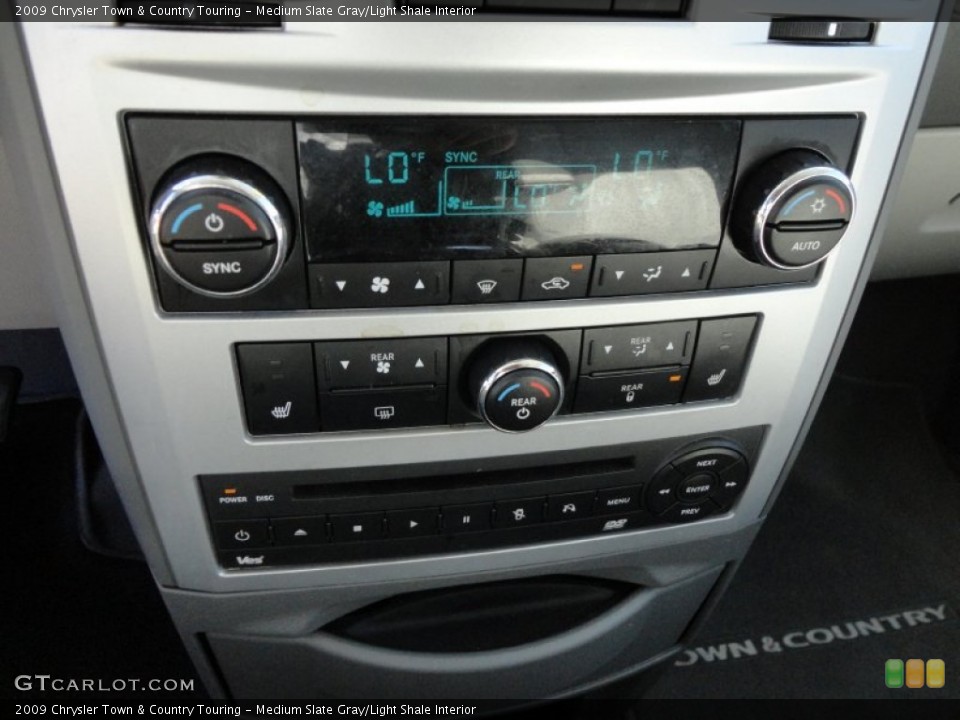 Medium Slate Gray/Light Shale Interior Controls for the 2009 Chrysler Town & Country Touring #59943560