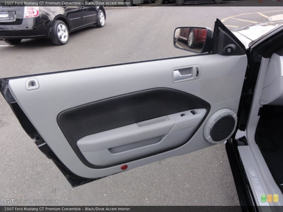 Black/Dove Accent Interior Door Panel for the 2007 Ford Mustang GT Premium Convertible #59948288