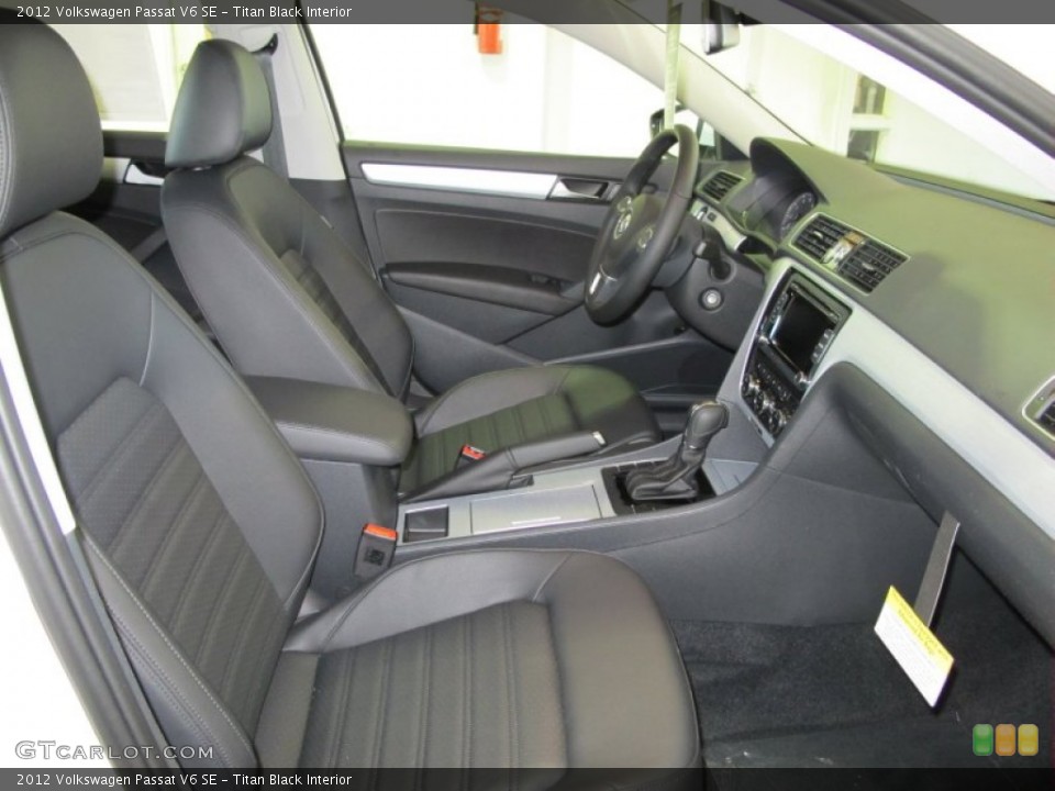 Titan Black Interior Photo for the 2012 Volkswagen Passat V6 SE #59952092
