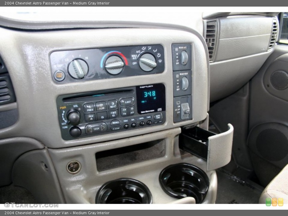 Medium Gray Interior Controls for the 2004 Chevrolet Astro Passenger Van #59958066