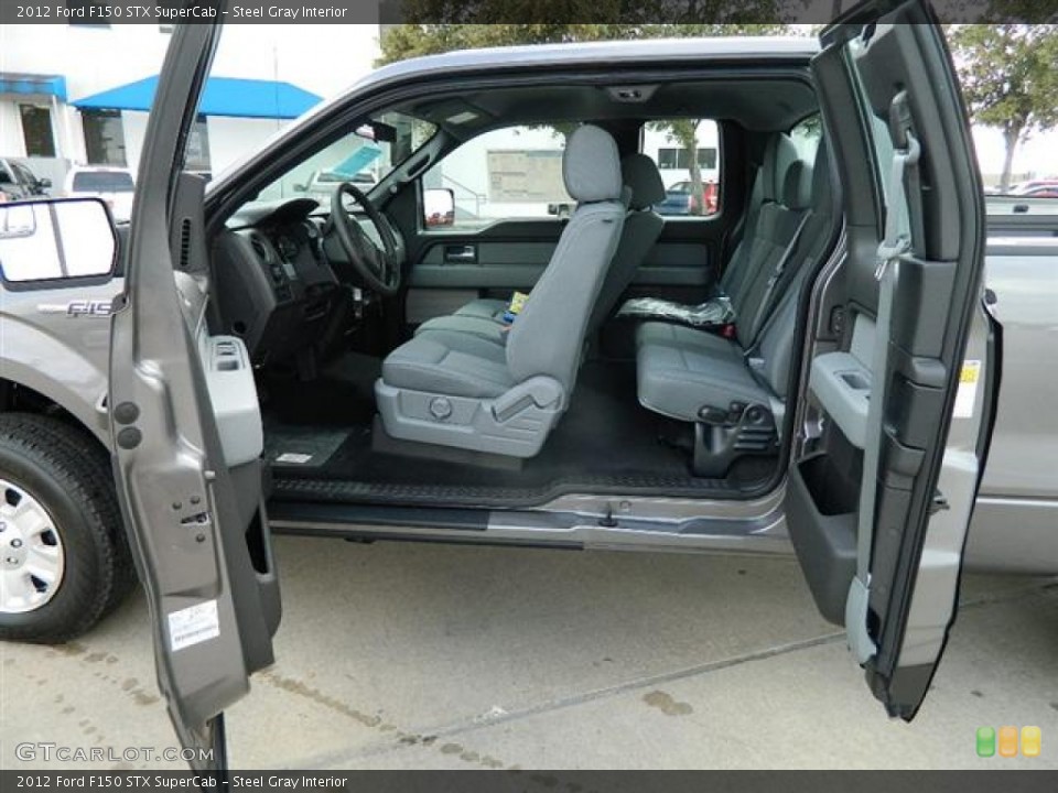 Steel Gray Interior Photo for the 2012 Ford F150 STX SuperCab #59958815