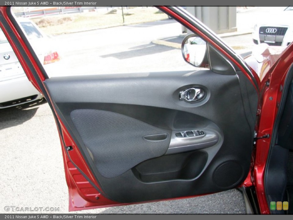 Black/Silver Trim Interior Door Panel for the 2011 Nissan Juke S AWD #59967005
