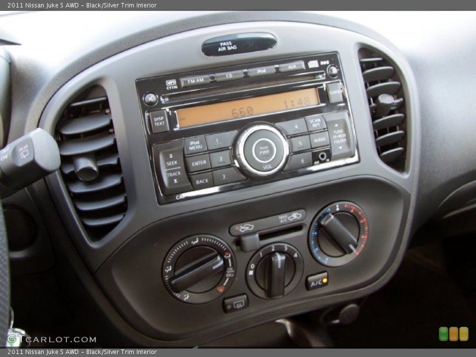 Black/Silver Trim Interior Controls for the 2011 Nissan Juke S AWD #59967044