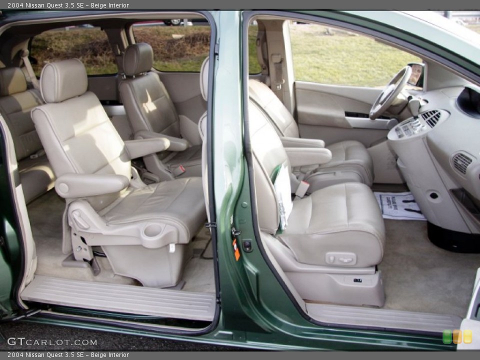 Beige Interior Photo for the 2004 Nissan Quest 3.5 SE #59967358