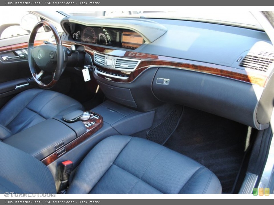 Black Interior Dashboard for the 2009 Mercedes-Benz S 550 4Matic Sedan #59979284