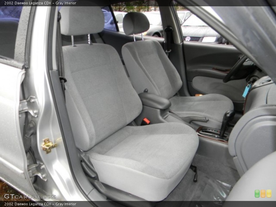Gray Interior Photo for the 2002 Daewoo Leganza CDX #59982486