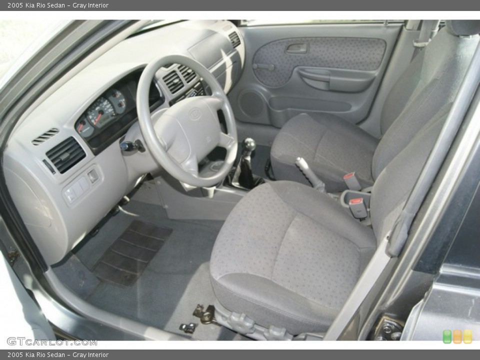 Gray Interior Photo for the 2005 Kia Rio Sedan #59986073