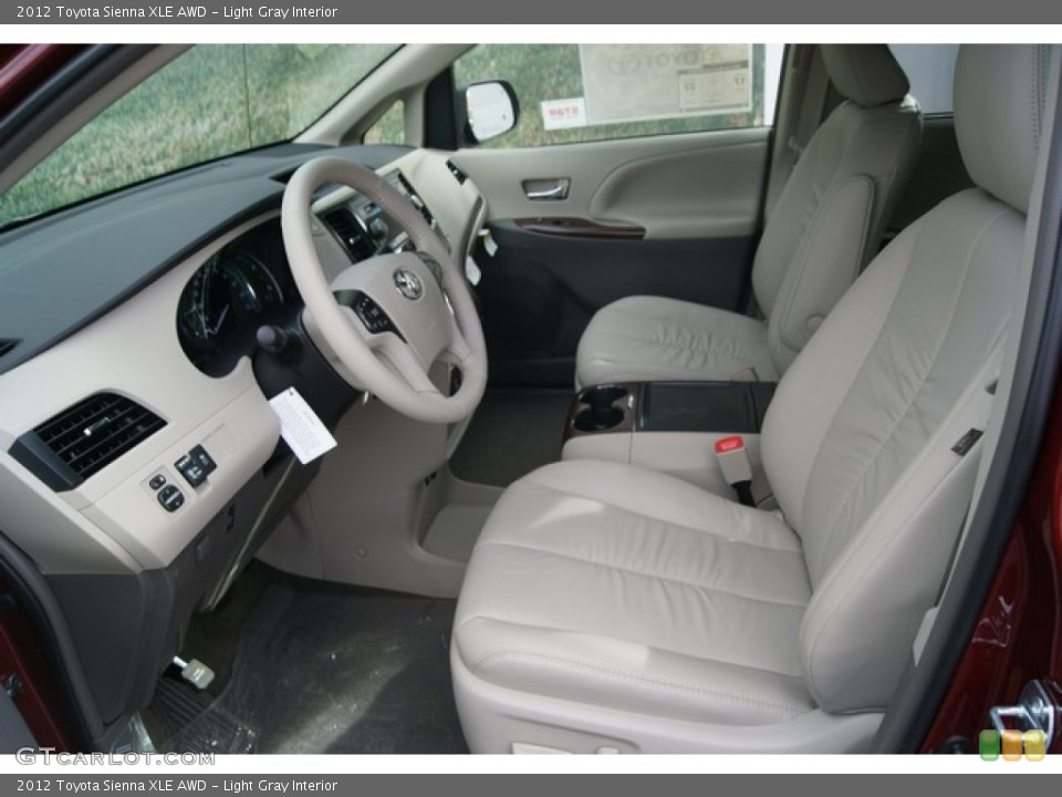 Light Gray Interior Photo for the 2012 Toyota Sienna XLE AWD #59987872