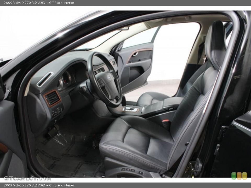 Off Black Interior Photo for the 2009 Volvo XC70 3.2 AWD #59989477