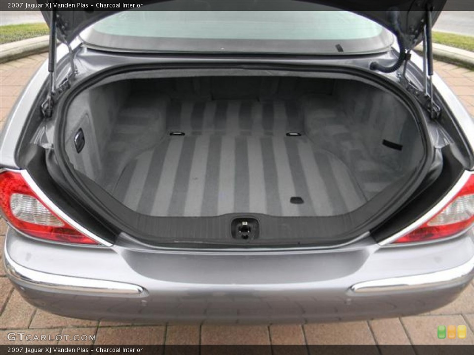 Charcoal Interior Trunk for the 2007 Jaguar XJ Vanden Plas #59993287