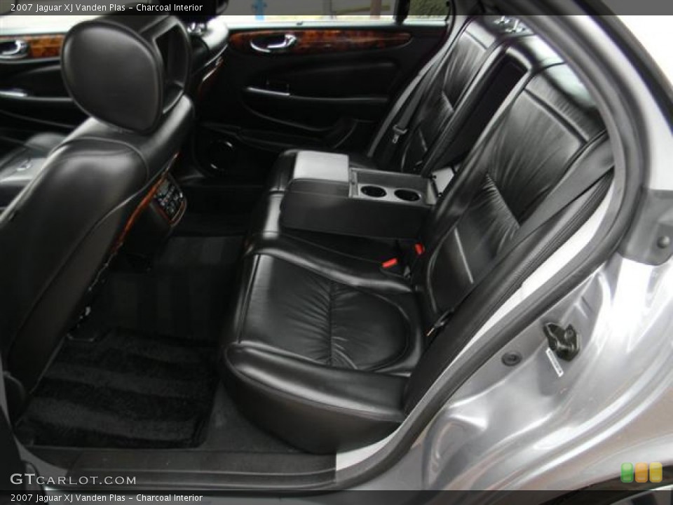 Charcoal Interior Photo for the 2007 Jaguar XJ Vanden Plas #59993332