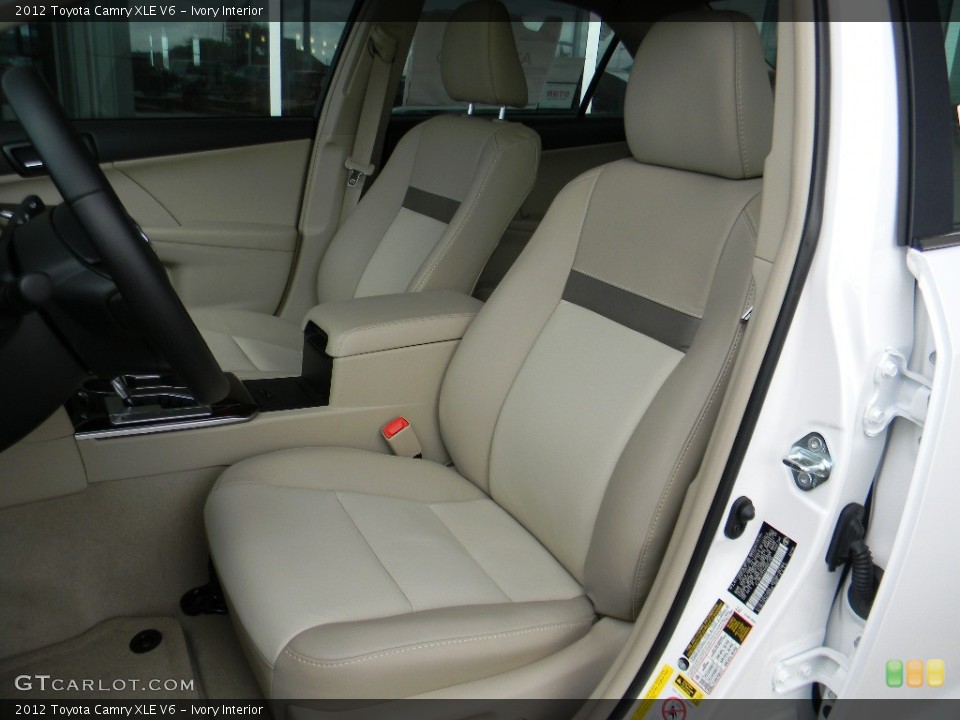 Ivory Interior Photo for the 2012 Toyota Camry XLE V6 #59994058