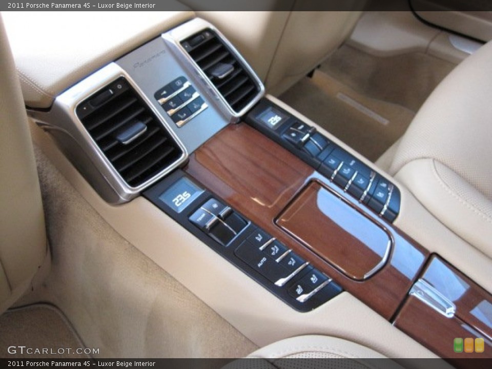 Luxor Beige Interior Controls for the 2011 Porsche Panamera 4S #59997845