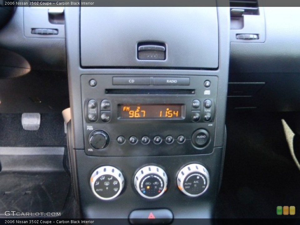 Carbon Black Interior Controls for the 2006 Nissan 350Z Coupe #60001889