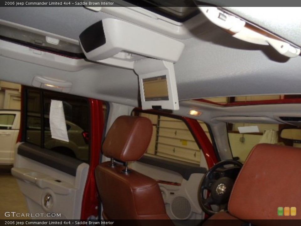 Saddle Brown Interior Photo for the 2006 Jeep Commander Limited 4x4 #60017424