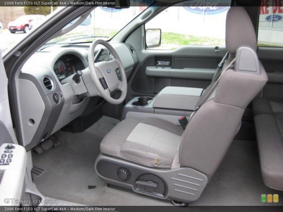 Medium/Dark Flint Interior Photo for the 2006 Ford F150 XLT SuperCab 4x4 #60027101