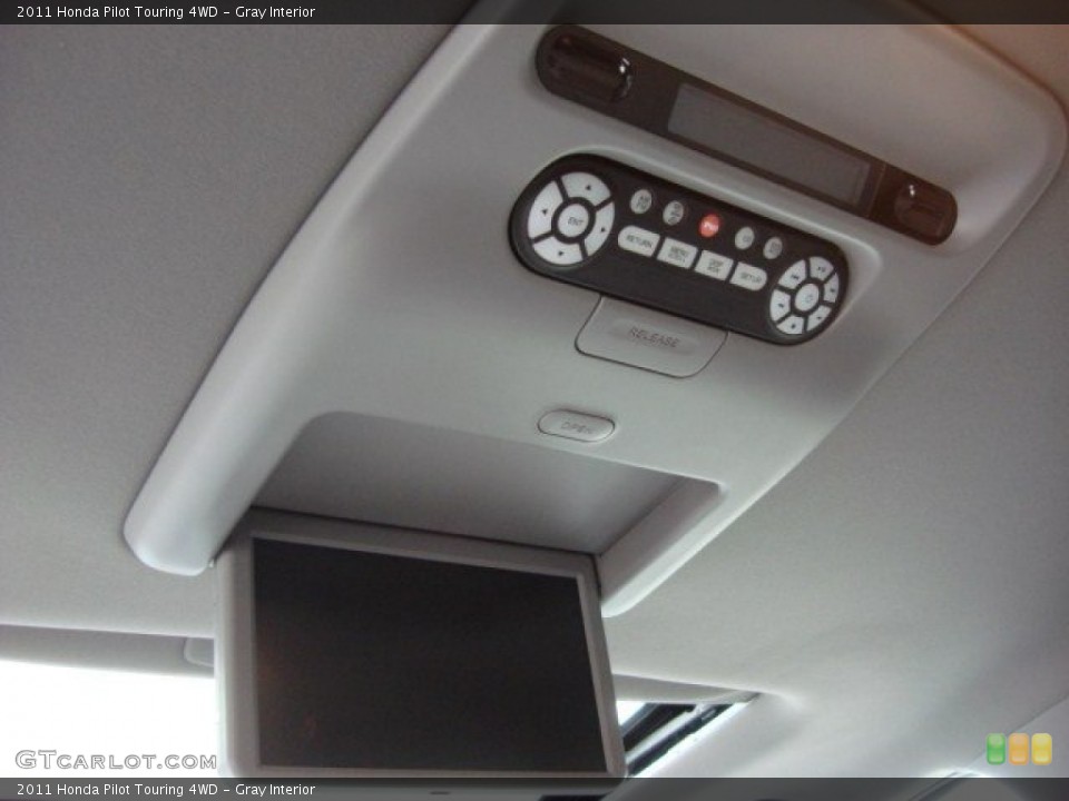 Gray Interior Controls for the 2011 Honda Pilot Touring 4WD #60030290