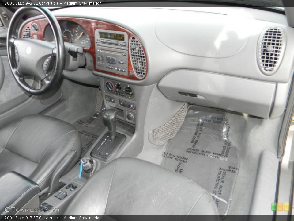 Medium Gray Interior Dashboard for the 2001 Saab 9-3 SE Convertible #60032975