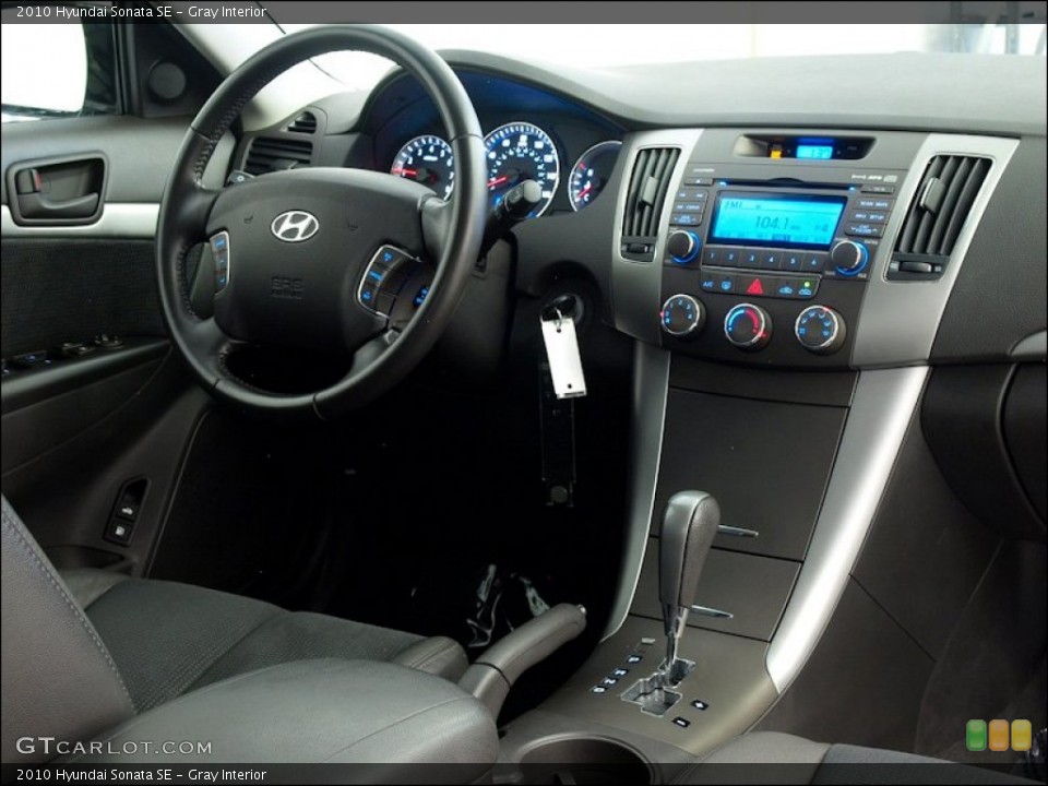 Gray Interior Dashboard for the 2010 Hyundai Sonata SE #60046609