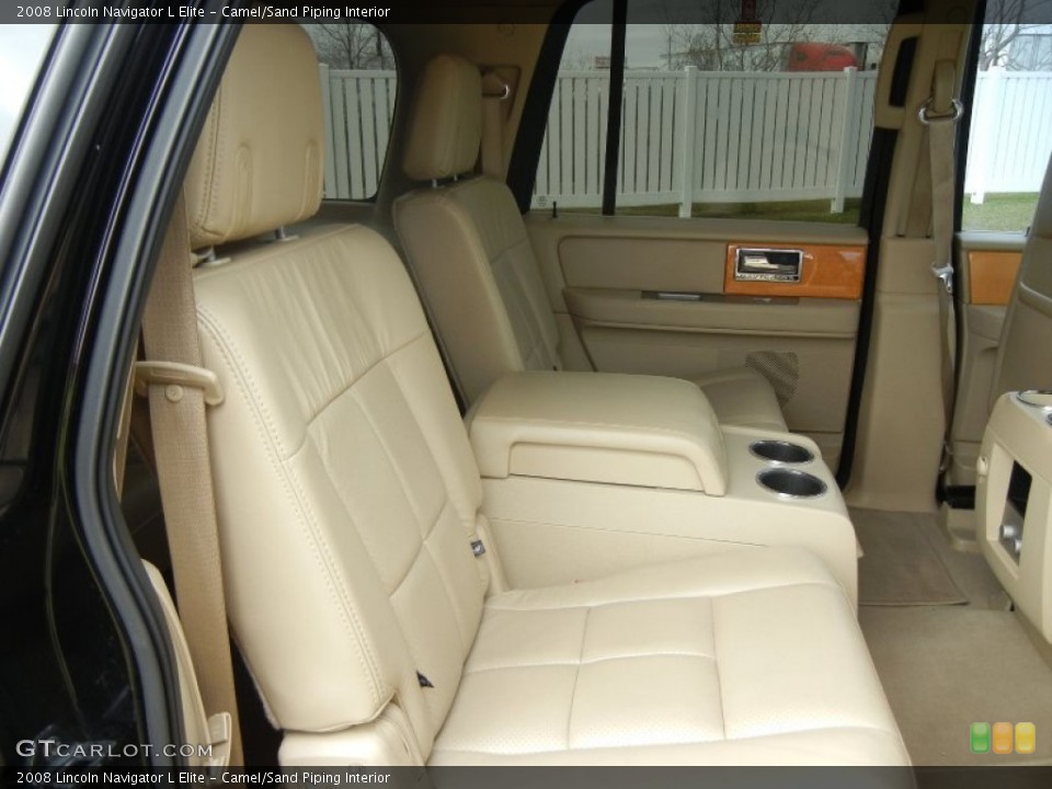 Camel/Sand Piping Interior Photo for the 2008 Lincoln Navigator L Elite #60064668