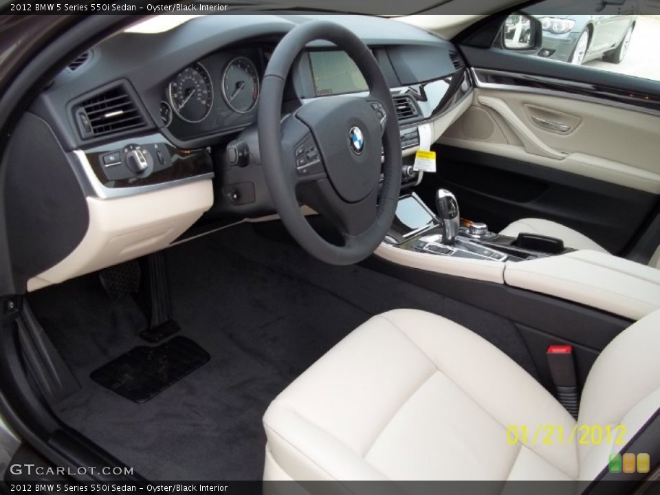 Oyster/Black Interior Photo for the 2012 BMW 5 Series 550i Sedan #60073341
