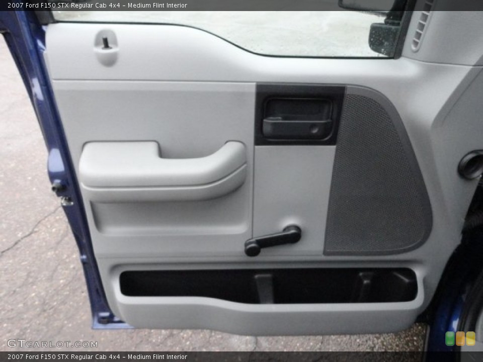 Medium Flint Interior Door Panel for the 2007 Ford F150 STX Regular Cab 4x4 #60081018