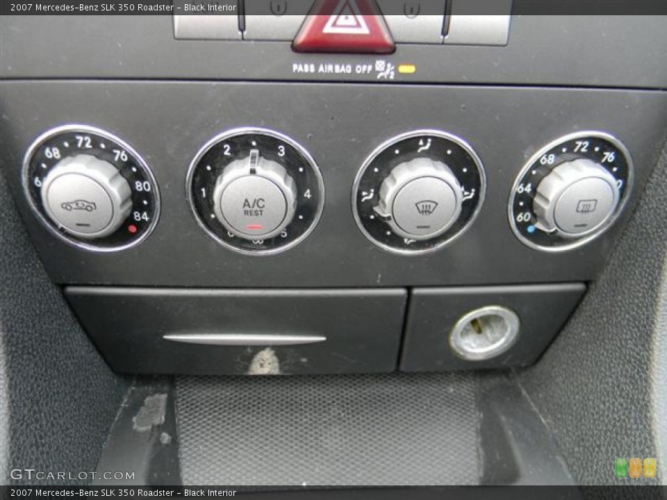 Black Interior Controls for the 2007 Mercedes-Benz SLK 350 Roadster #60086556