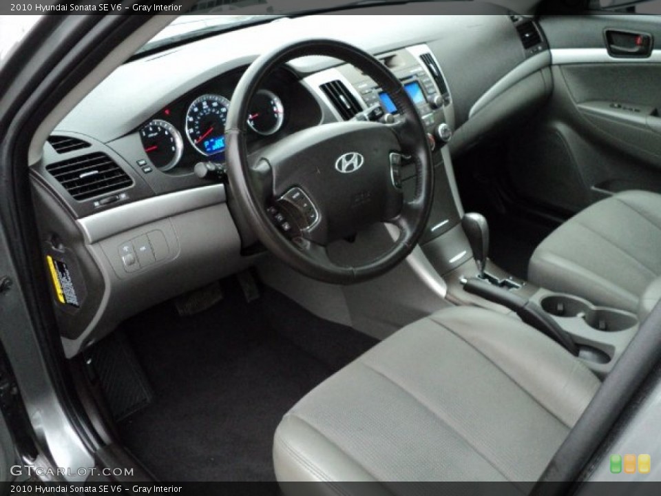 Gray Interior Photo for the 2010 Hyundai Sonata SE V6 #60093795