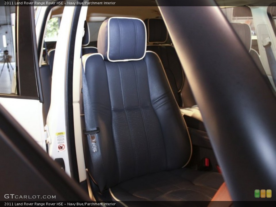 Navy Blue/Parchment Interior Photo for the 2011 Land Rover Range Rover HSE #60120936