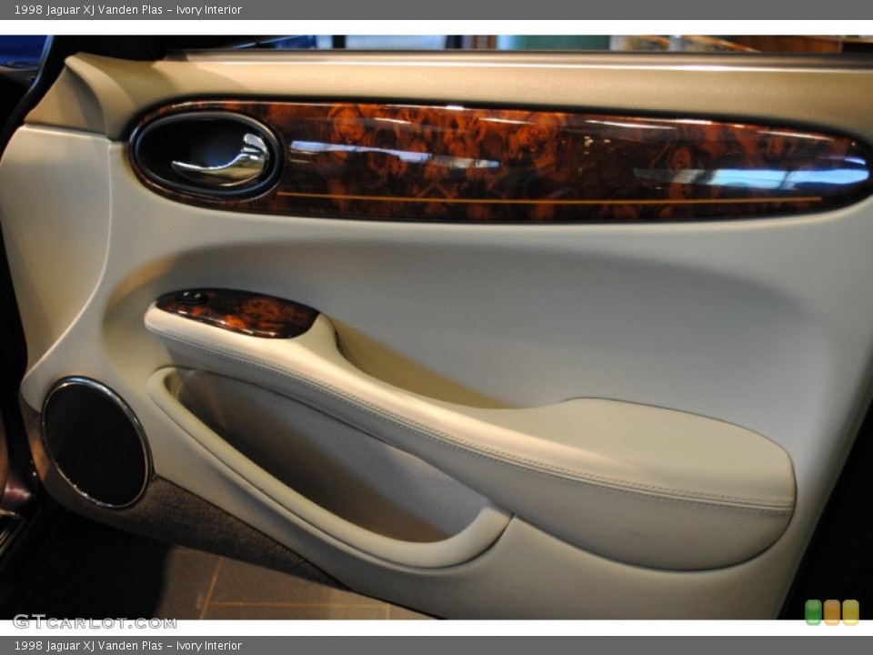 Ivory Interior Door Panel for the 1998 Jaguar XJ Vanden Plas #60129744