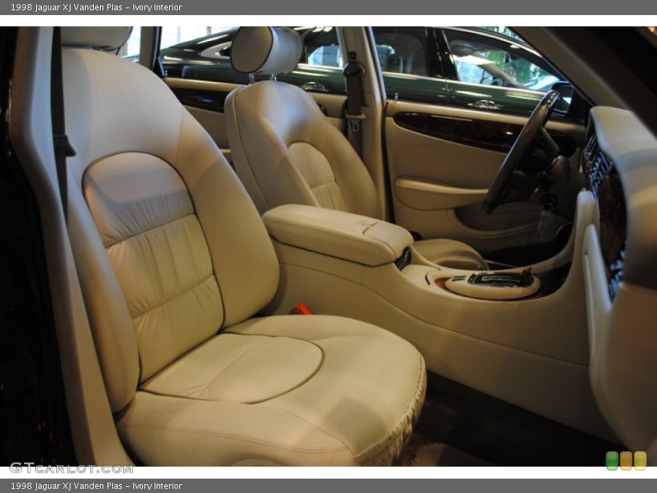 Ivory Interior Photo for the 1998 Jaguar XJ Vanden Plas #60129753