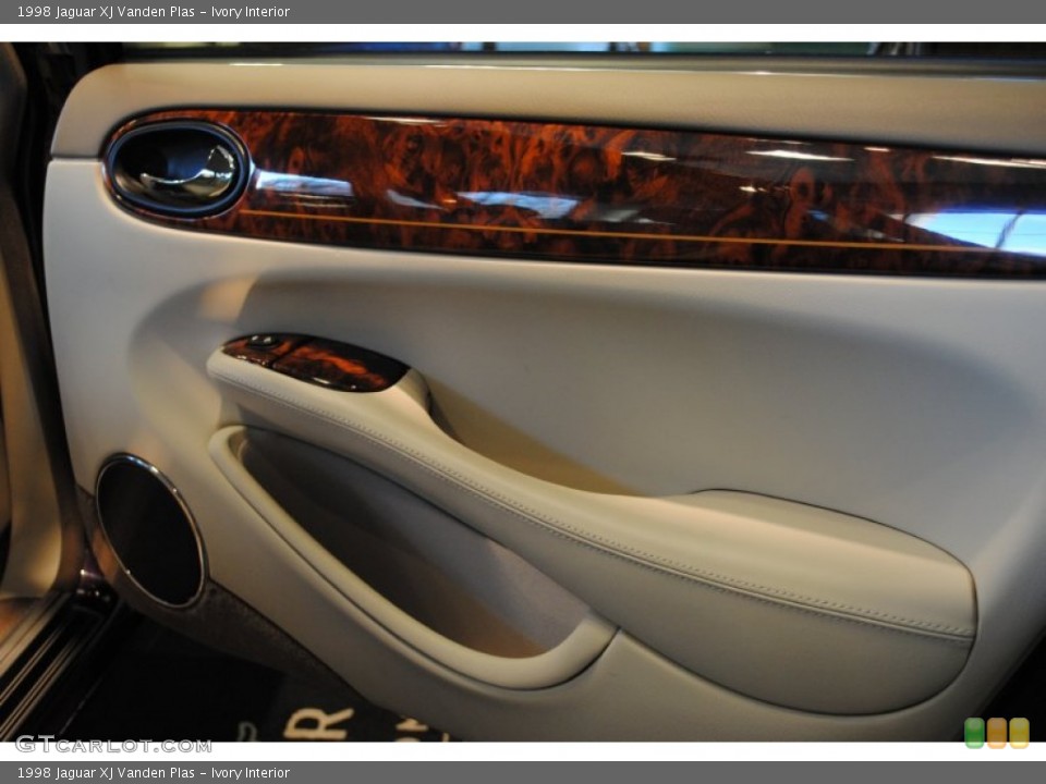 Ivory Interior Door Panel for the 1998 Jaguar XJ Vanden Plas #60129773
