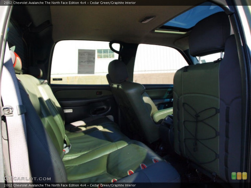 Cedar Green/Graphite Interior Photo for the 2002 Chevrolet Avalanche The North Face Edition 4x4 #60138276