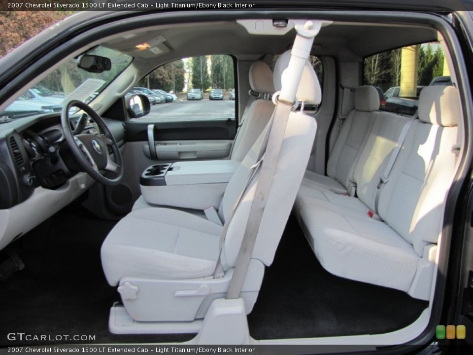 Light Titanium/Ebony Black Interior Photo for the 2007 Chevrolet Silverado 1500 LT Extended Cab #60143976