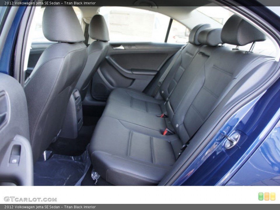 Titan Black Interior Photo for the 2012 Volkswagen Jetta SE Sedan #60148413