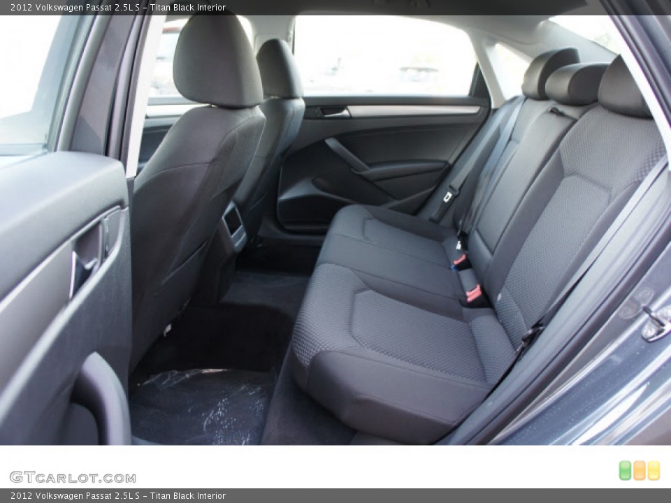 Titan Black Interior Photo for the 2012 Volkswagen Passat 2.5L S #60148773