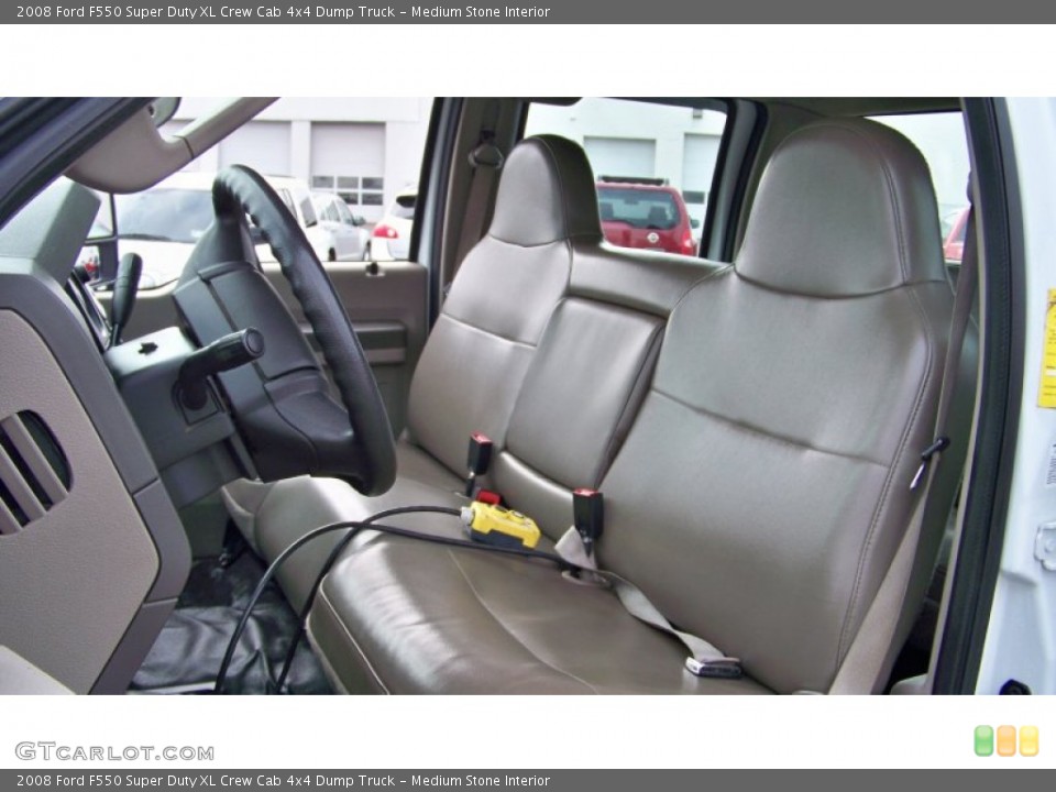 Medium Stone Interior Photo for the 2008 Ford F550 Super Duty XL Crew Cab 4x4 Dump Truck #60167265