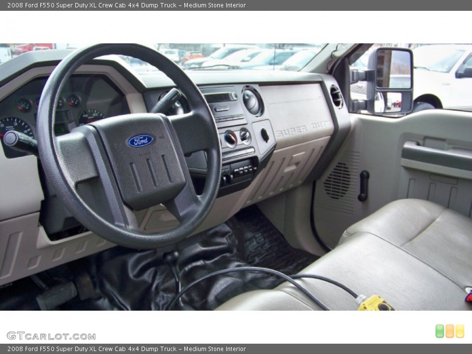 Medium Stone Interior Photo for the 2008 Ford F550 Super Duty XL Crew Cab 4x4 Dump Truck #60167277