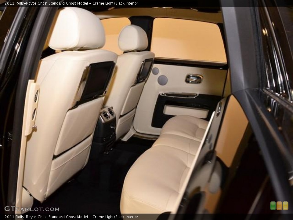 Creme Light/Black Interior Photo for the 2011 Rolls-Royce Ghost  #60167724