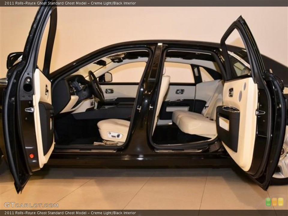 Creme Light/Black Interior Photo for the 2011 Rolls-Royce Ghost  #60167775