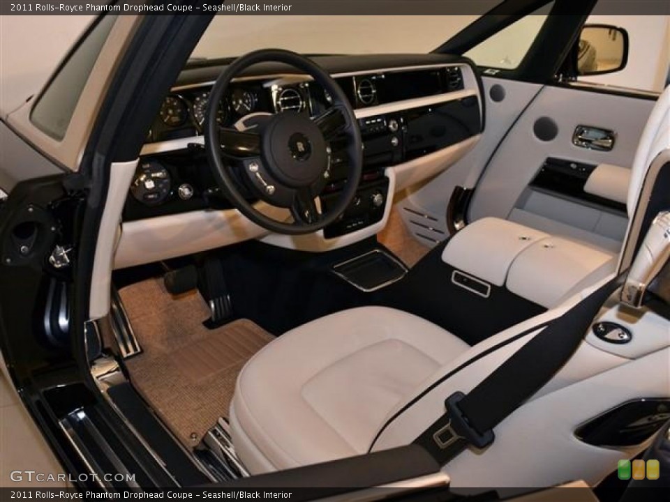 Seashell/Black Interior Photo for the 2011 Rolls-Royce Phantom Drophead Coupe #60169080