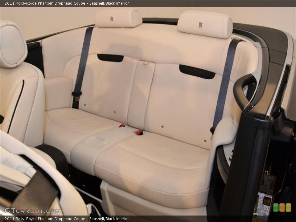 Seashell/Black Interior Rear Seat for the 2011 Rolls-Royce Phantom Drophead Coupe #60169116