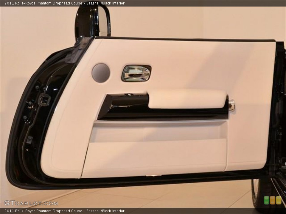 Seashell/Black Interior Door Panel for the 2011 Rolls-Royce Phantom Drophead Coupe #60169143