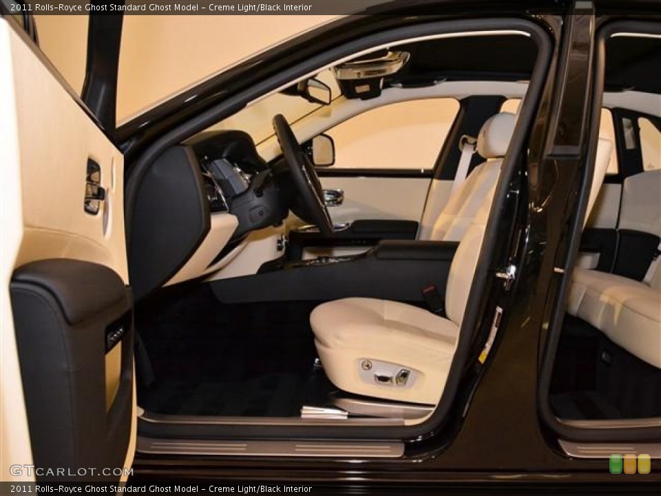 Creme Light/Black Interior Photo for the 2011 Rolls-Royce Ghost  #60169245