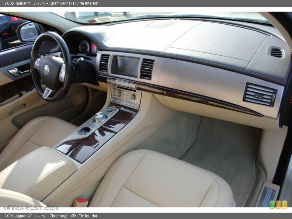 Champagne/Truffle Interior Dashboard for the 2009 Jaguar XF Luxury #60169299