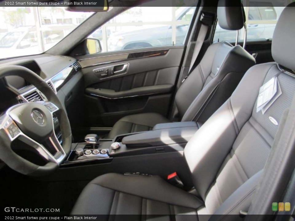 Plain Black Interior Photo for the 2012 Smart fortwo pure coupe #60170397