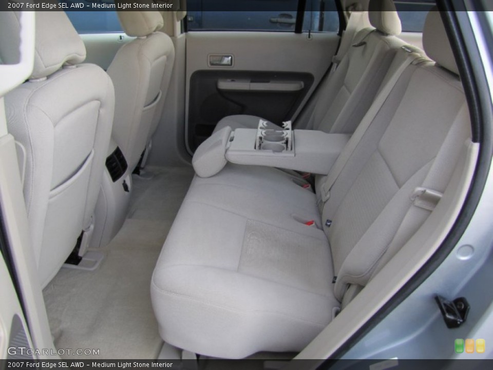Medium Light Stone Interior Photo for the 2007 Ford Edge SEL AWD #60176643