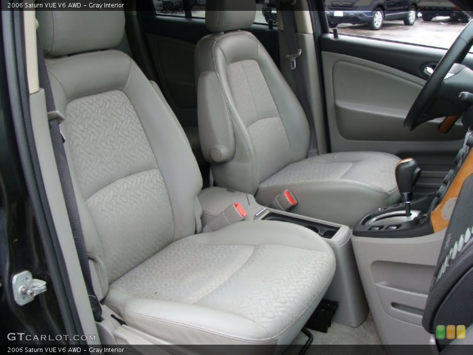 Gray Interior Photo for the 2006 Saturn VUE V6 AWD #60194559