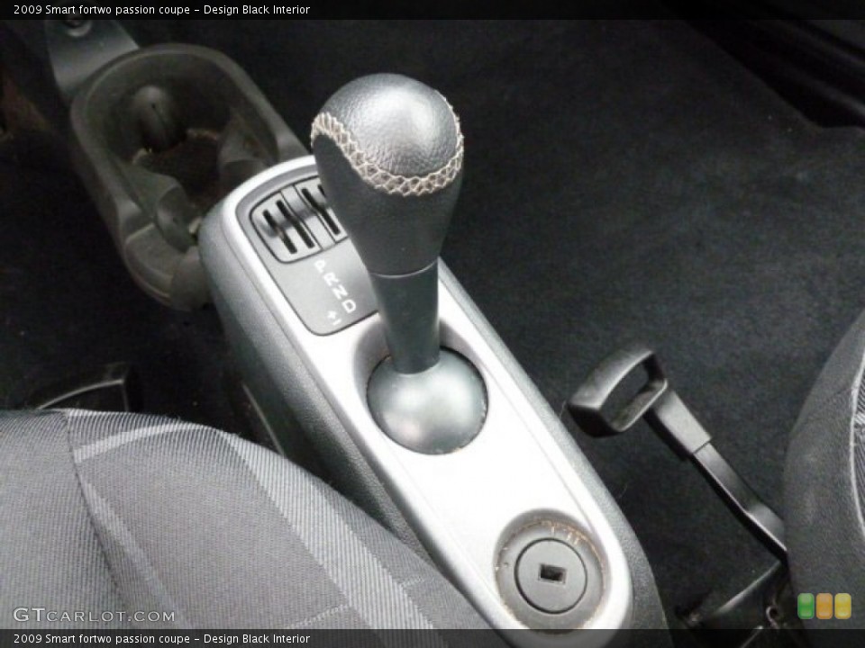 Design Black Interior Transmission for the 2009 Smart fortwo passion coupe #60196459