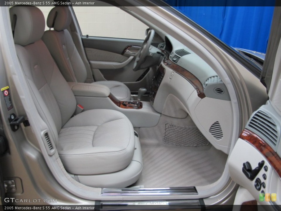 Ash Interior Photo for the 2005 Mercedes-Benz S 55 AMG Sedan #60198571